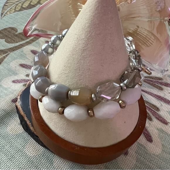 Beaded Stretch Bracelet - Picture 7 of 9